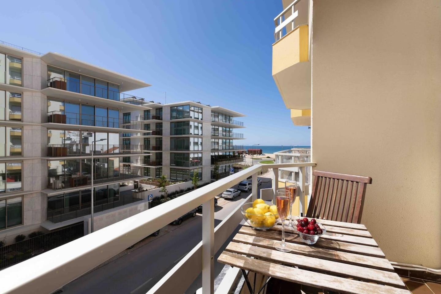 Spacious Beach 2 Bedroom Apt Sleep6 By Promenade アルマカオ・デ・ペラ エクステリア 写真